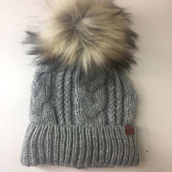 Accessories - Pom beanie